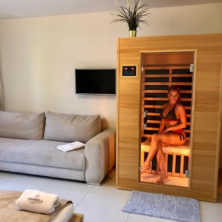 Mandula Apartman Cegléd Extérieur photo
