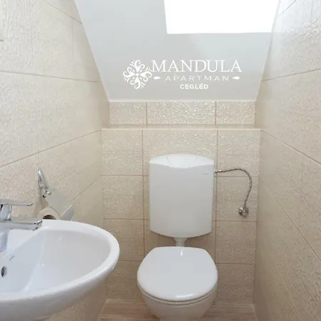 Mandula Apartman Cegléd Extérieur photo