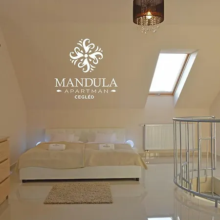 Mandula Apartman Cegléd Extérieur photo