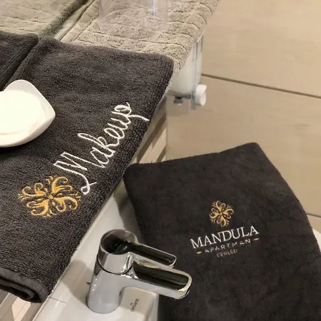 Mandula Apartman Cegléd Extérieur photo