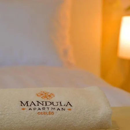 Mandula Apartman Cegléd Chambre photo