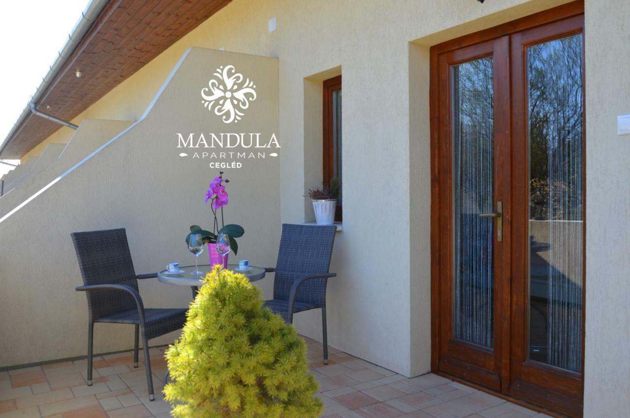 Mandula * Cegléd