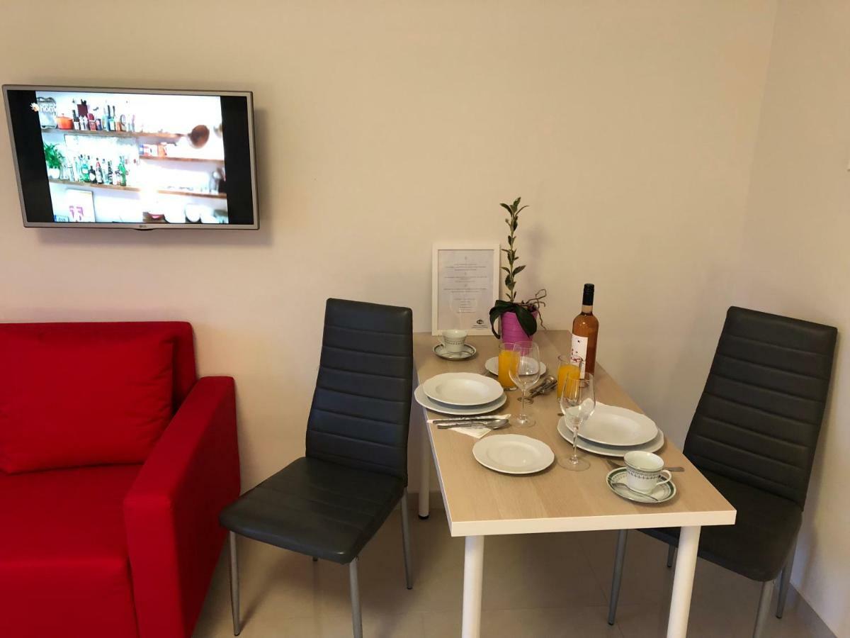 Mandula Appartement *